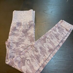 Gymshark camo seamless leggings in lavender gray.